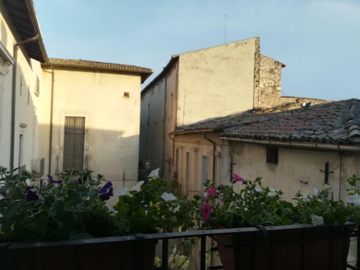 苏尔莫纳Il Viandante住宿加早餐旅馆 外观 照片